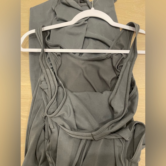 Lululemon Ease of It All Jumpsuit Graphite Grey Size 2 NEW - Picture 6 of 10